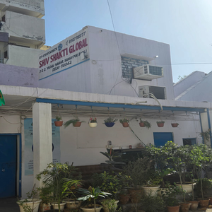 Fabricant Grossiste Charbon de Coco Granulaire Noir Agent Chimique Auxiliaire Pureté 97% Marque Globale Shiv Shakti pour l'Eau - Product Image 6