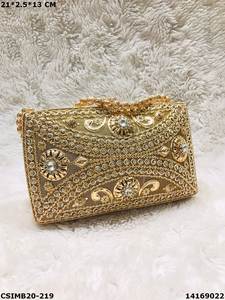 Sacs à main de soirée pour femmes, sacs à main en métal de créateur faits à la main, élégants sacs à main en fer pour femmes, sacs à main pour fêtes, sacs à main en coquillage faits à la main - Product Image 4