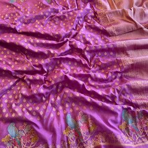 Más exportación Diseñador exclusivo Pure Crepe Khadi Tela de seda Ropa étnica Última ropa de fiesta exclusiva Saree Blusa elegante - Product Image 1