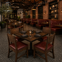 Mobilier de restaurant industriel Ron Group, banquette en forme de U capitonnée, chaise commerciale en bois, table carrée en bois massif
