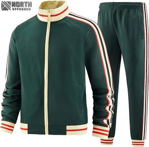 Ensemble de survêtements d'hiver personnalisés avec logo, couleur unie, 100 % coton, légers, respirants, à capuche, avec taille élastique, pour le sport - Product Image 1