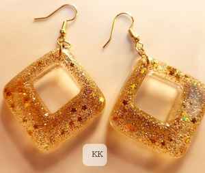 Boucles d'oreilles pendantes en résine transparente acrylique pur à la mode de luxe Style perle pierre principale Style de goujon de mariage pour femmes - Product Image 1