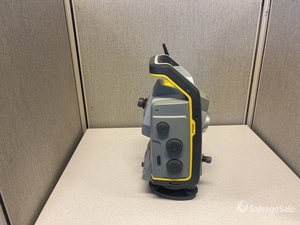 Station totale robotisée Trimble S7 avec VISION |   Station totale robotisée Trimble S7 DR Plus 3'' avec contrôleur TSC3 et prisme 360 degrés - Product Image 6