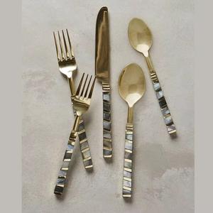 Juego de Cubiertos de Acero Inoxidable Sostenible de Primera Calidad, Pulido Espejo, Diseño Moderno, Empaque de Plástico Personalizado para Toda Ocasión - Product Image 1