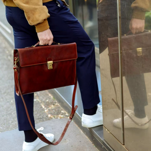 Maletín de Cuero Genuino para Hombre, Bolso Mensajero para Portátil, Hecho a Medida, para Uso Diario, Fácil de Transportar, para Oficina, Color y Logotipo Personalizables - Product Image 5