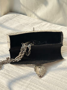 Pochette de soirée en argent antique entièrement artisanale indienne avec chaîne pour mariage de luxe, sac à main pour femme, cadeau pour elle - Product Image 5