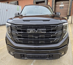 GMMCC Sierra 1500 Elevation Crew Cab 4x4 2025, Gasolina, Bajo Kilometraje - Product Image 1