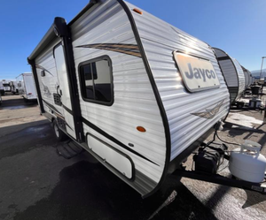 La Mejor Oferta para 2025: Campers Usados 2020 Jayco Jay Flight 174BHSL, Remolques de Viaje RVs Disponibles - Product Image 5