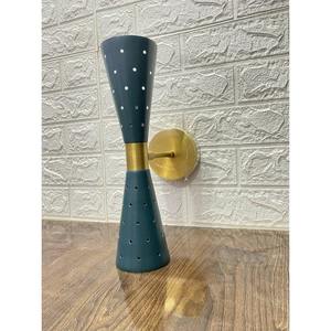 โคมไฟติดผนังโลหะตกแต่งดีไซน์อุตสาหกรรมสำหรับห้องนั่งเล่น - Product Image 3