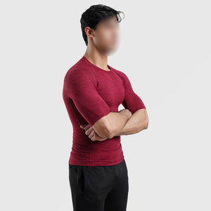 Mahroon T-shirt à manches courtes de compression de couleur unie de la plus haute qualité avec un prix raisonnable du meilleur fournisseur nouveauté service OEM - Product Image 5