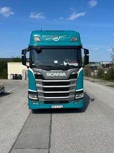 รถบรรทุกหัวลากมือสอง ปี 2022 ยี่ห้อ SCA NIA รุ่น R450 VOLL LUF 4X2 GCW 70 ตัน 652,154 450 แรงม้า 10,837 ซีซี ดีเซล EURO6 เกียร์อัตโนมัติ ระบบส่งกำลัง 6x2 - Product Image 3