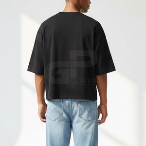 Camiseta de corte cuadrado para hombre, a la moda, con mangas anchas, longitud corta y un look moderno y seguro. - Product Image 4