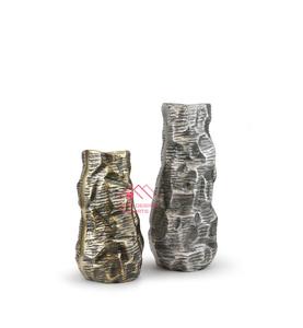 Florero de metal con acabado dorado a precio mayorista Fundición de aluminio Metal Diseño único Blanco - Product Image 6