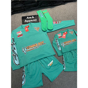 Conjunto de camiseta y pantalones cortos de manga larga de alta calidad para hombres Última moda Casual Wear Twin Set en tarifa al por mayor - Product Image 1