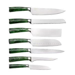 Juego de Cuchillos de Chef Profesionales de Acero Inoxidable con Hojas Hechas a Mano de Primera Calidad, Alta Durabilidad y Diseño Sostenible para Uso con la Mano Derecha - Product Image 1