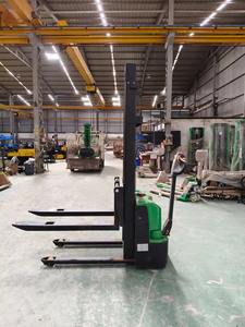 Équipement de levage de chariot élévateur de capacité élevée d'entrepôt résistant industriel de plein empileur électrique durable - Product Image 4