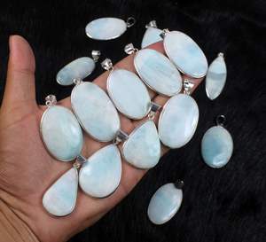 Top Naturel Bleu Aragonite Argent Plaqué Pendentif Cristal Aragonite Pierres Précieuses Pendentif En Gros Pendentif Lunette Collection Collier - Product Image 1