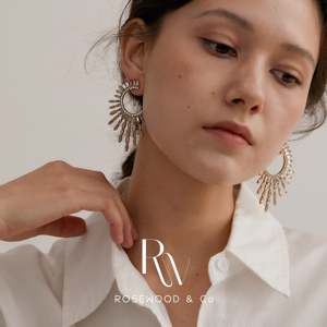 Orecchini a perno dorati a forma di sole, con zirconi bianchi, geometrici, pendenti, per regalo - Product Image 1