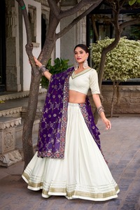 Nuevo diseñador Navratri Pure Rayon Gota Lace Lehenga Collection Lehenga Choli Collection para venta en línea - Product Image 3
