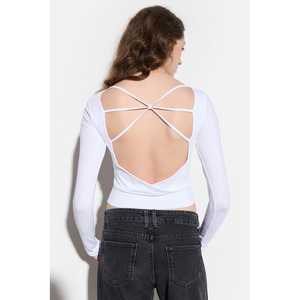 เสื้อครอปสั้นแบบลำลองเปิดหลัง พร้อมโลโก้ด้านหน้า ผ้าฝ้าย 100% - Product Image 5