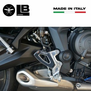Adesivi Protettivi 3D per Soglia Porta Moto Compatibili con Triumph Tiger 660 e 800 Sport - Product Image 3