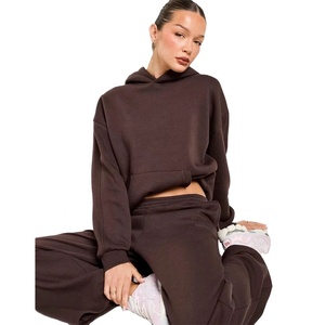 Chándal minimalista para mujer Sudadera con capucha de gran tamaño y pantalones de chándal holgados para mujer de moda urbana Chándal con capucha holgada para mujer - Product Image 5