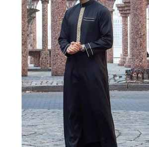 Ropa musulmana de Color negro para hombre de calidad superior Bata para hombre para Eid y RAMAADAN al mejor precio y bajo MOQ 2025 - Product Image 1