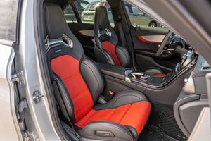 รถเบนซ์ AMG C63 S ปี 2019 สภาพดี ไมล์ 24,000 กม. เครื่องยนต์ V8 ทวินเทอร์โบ 503 แรงม้า อุปกรณ์ครบครัน ไม่ได้ดัดแปลง - Product Image 4