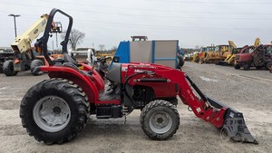MASSEY FERGUSON 1750M Tractores 40 HP a 99 HP Gama - Product Image 3