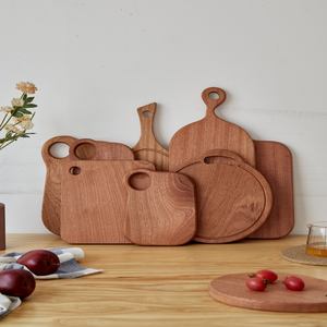 Planche à découper ronde en bois - Planche de cuisine écologique de grande taille - Product Image 4