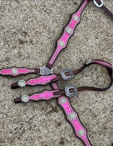 Hipoalergénico Caballo Cocodrilo Cuero Headstall & Breast Collar Pink Tack Set para todo clima Equitación para exportación Venta - Product Image 1