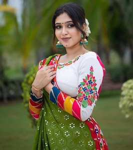 เปิดตัวงานพิมพ์ดิจิตอลผ้าเรยอนหนักพิเศษแบบพิเศษ Navratri ดีไซน์ใหม่ที่สวยงามและงานกระจกจริง lehenga และ choli พร้อม dupatta - Product Image 3