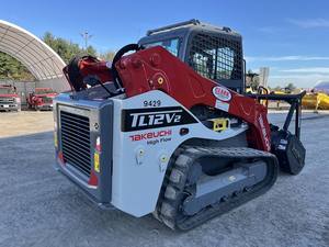 Minicargadora de orugas Takeuchi TL12V2 con motor de 111 HP, caja de cambios y trituradora para limpieza de terrenos, certificación EPA y CE, capacidad de 5 toneladas - Product Image 5