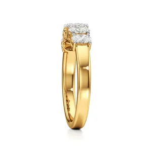 แหวนเพชรรูปไข่ห้าเม็ดนิรันดร์ - Product Image 5