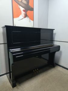 Piano Acústico Profesional KAWAI BL61, Piano Vertical de 88 Teclas, Piano Vertical de Madera en Venta, Excelente Calidad de Sonido - Product Image 2