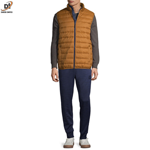 Chaleco acolchado sin mangas para hombre a precio de fábrica, chaleco de lana con relleno de plumón, ropa exterior cálida de invierno hecha en Pakistán - Product Image 4