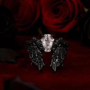 Ensemble de bagues de fiançailles Jeulia Gothic Black Bat Coffin Cut - Bijoux de mode - Product Image 5