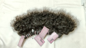 Cheveux indiens non traités bruts bouclés avec cuticules alignées Vendeur de la meilleure qualité de Chennai Natural Wave Style - Product Image 5
