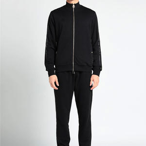 ชุดวอร์มสองชิ้นสำหรับฤดูหนาวชุดวอร์มสีดำพิมพ์โลโก้แบบแถบเลื่อนคู่สำหรับฝึกวิ่งออกกำลังกายของผู้ชาย - Product Image 2