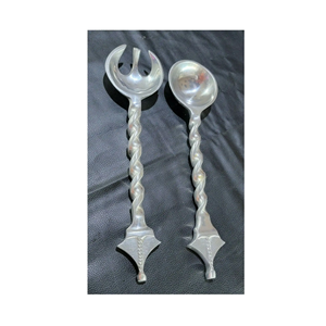 ชิ้นส่วนดีไซน์เซิร์ฟเวอร์สลัดสแตนเลสมีด้ามจับแบบหล่อเหล็กมิเรอร์ - Product Image 4