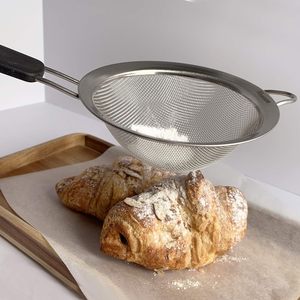 Modern Fine Mesh Stainless Steel Strainer Set 3 Wire Sieve Sifter with Insulated Handle Eco-Friendly Kitchen Gadgets - Product Image 4