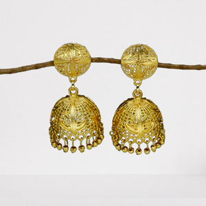 Pendientes chapados en oro, conjunto de joyas de diseñador, nuevos diseños artificiales para mujer, pendientes antiguos indios chapados en oro a la moda - Product Image 1