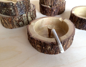 ที่เขี่ยบุหรี่ไม้แท้พร้อมที่วางบุหรี่ที่เขี่ยบุหรี่สำหรับเป็นของขวัญอุปกรณ์เสริมสำหรับสูบบุหรี่ - Product Image 1