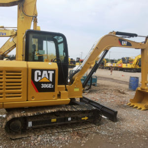 Excavatrice d'occasion Caterpillar 306 306E 306E2 avec composants de moteur et de pompe essentiels, moteur turbo 2.4L, poids opérationnel de 6 tonnes, certifiée CE - Product Image 1