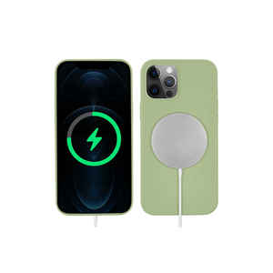 Étui en silicone liquide premium vert clair pour iPhone 13 Pro LCKC Silksafe compatible avec la charge sans fil, silicone souple 12Promax - Product Image 1