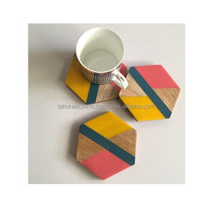 Nuevo diseño elegante de madera natural Posavasos de madera de la mejor calidad Decoración del hogar para cocina y mesa hechos a mano - Product Image 4