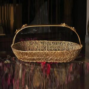 Panier de fleurs en maille domestique de haute qualité panier de service de fruits perlés en fil métallique avec poignée panier en maille métallique avec poignée - Product Image 4