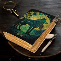Wolf Grimoire Diario de cuero Libro de sombras con candado Libro de hechizos de brujería gótica 200 y 400 páginas Wiccan Deckle Diario de papel