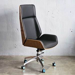 Chaise de direction haut de gamme HOJO-018, dossier contemporain en contreplaqué, base pivotante en aluminium, hauteur réglable classique, mousse, usage bureautique - Product Image 2