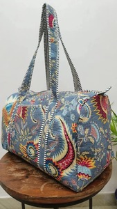 Bolsas de lona acolchadas de algodón floral gris indio-Bolsas de viaje de lujo duraderas de gran capacidad con cierre de cremallera - Product Image 2